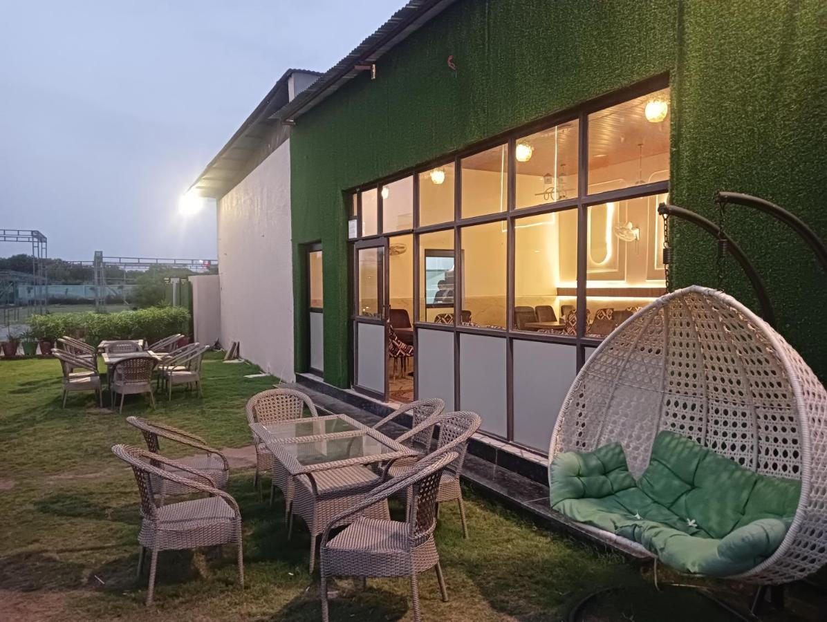 The Govindam Resort Vrindāvan エクステリア 写真